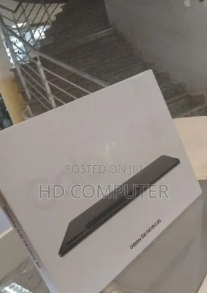 New Samsung Galaxy Tab S8 256 GB Silver