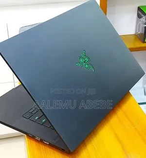 New Laptop Razer Blade 16GB Intel Core I7 SSD 1T