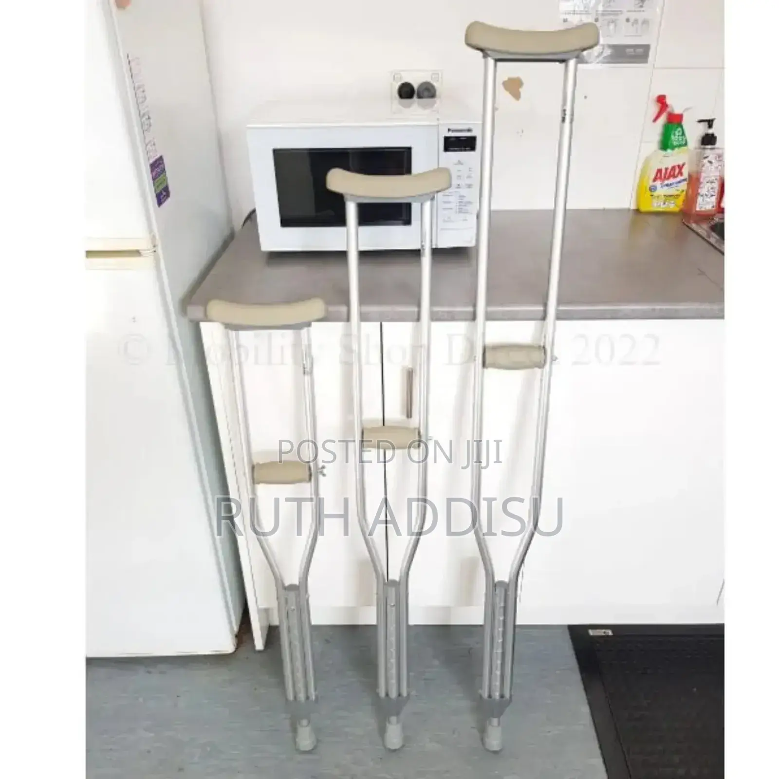 Axillary_crutches33axillary_crutches47crutches31crutches
