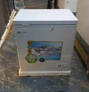 Everest Chest Freeze 230 Deep