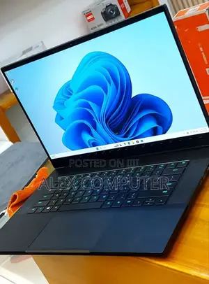 New Laptop Razer Blade 16GB Intel Core I7 SSD 1T