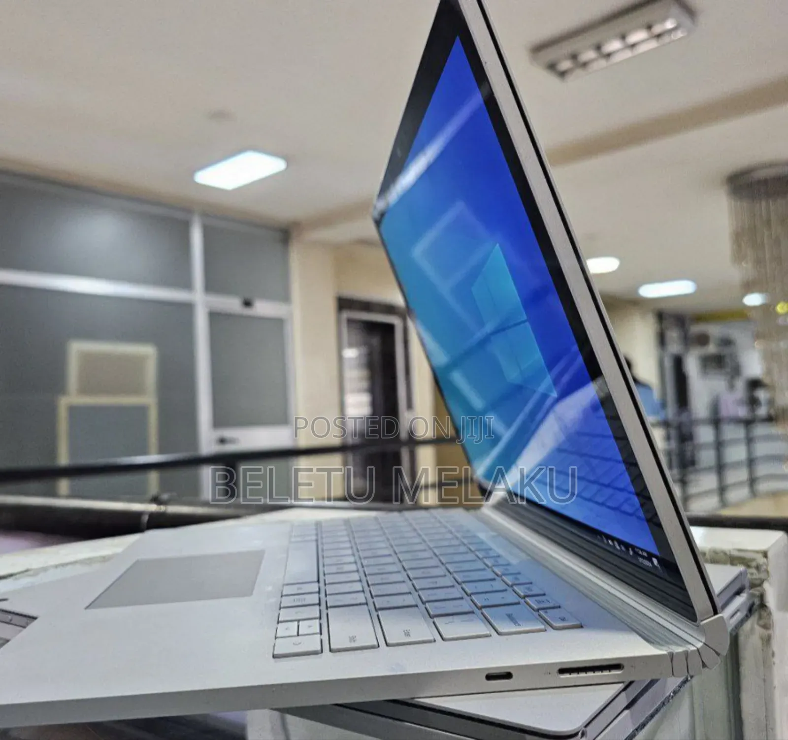 New Laptop Microsoft Surface Book 3 16GB Intel Core I7 SSD 256GB