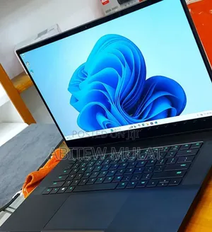 Photo - New Laptop Razer Blade 16GB Intel Core I7 SSD 1T