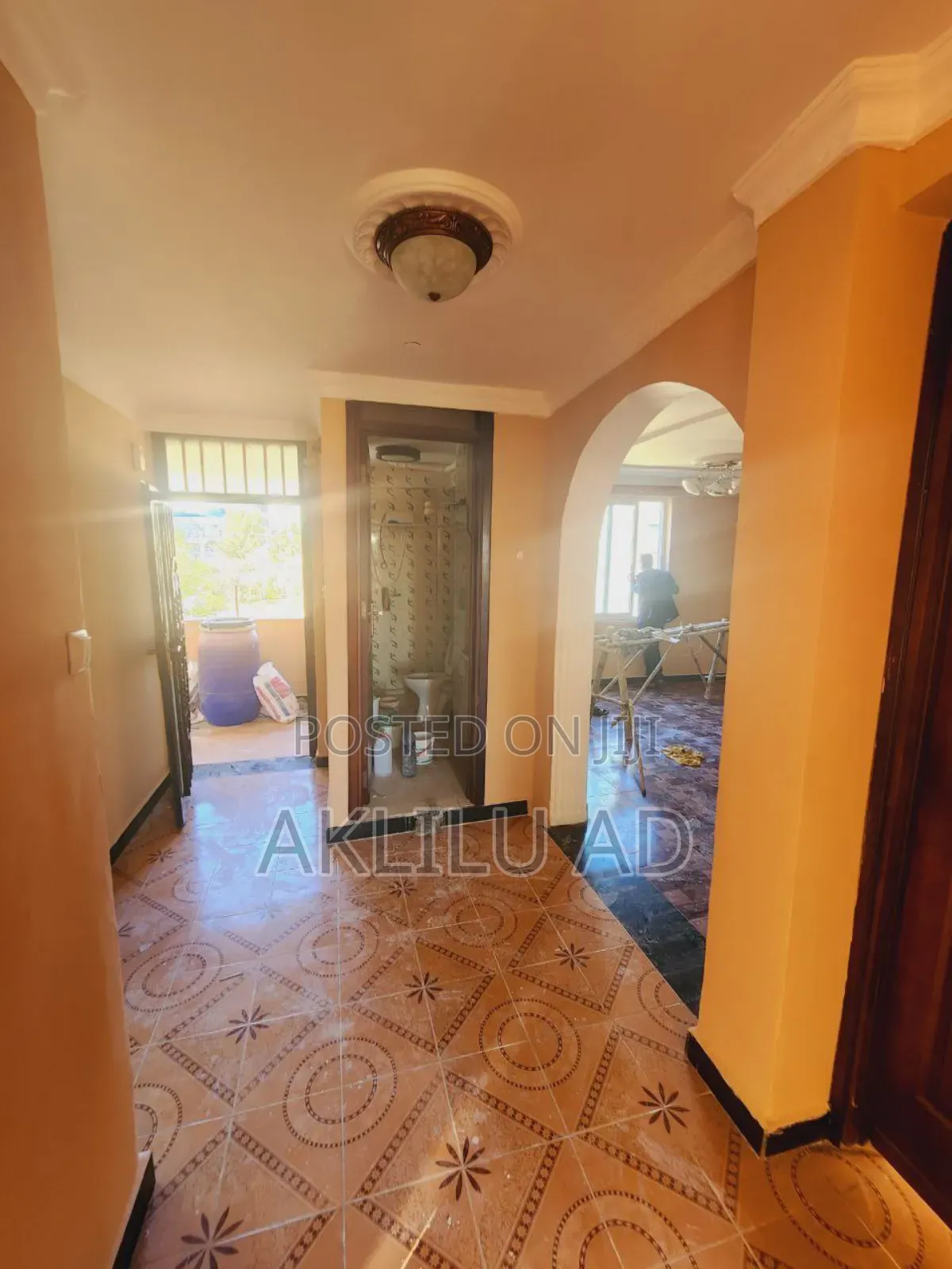 Furnished 3bdrm Condo in 4 ኪሎ, Bole for sale