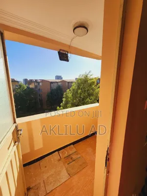 Furnished 3bdrm Condo in 4 ኪሎ, Bole for sale