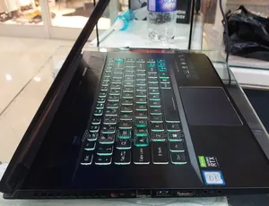 New Laptop Acer Predator Helios 300 16GB Intel Core I7 SSD 1T