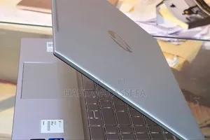 New Laptop HP Pavilion 15 16GB Intel Core I5 SSD 1T