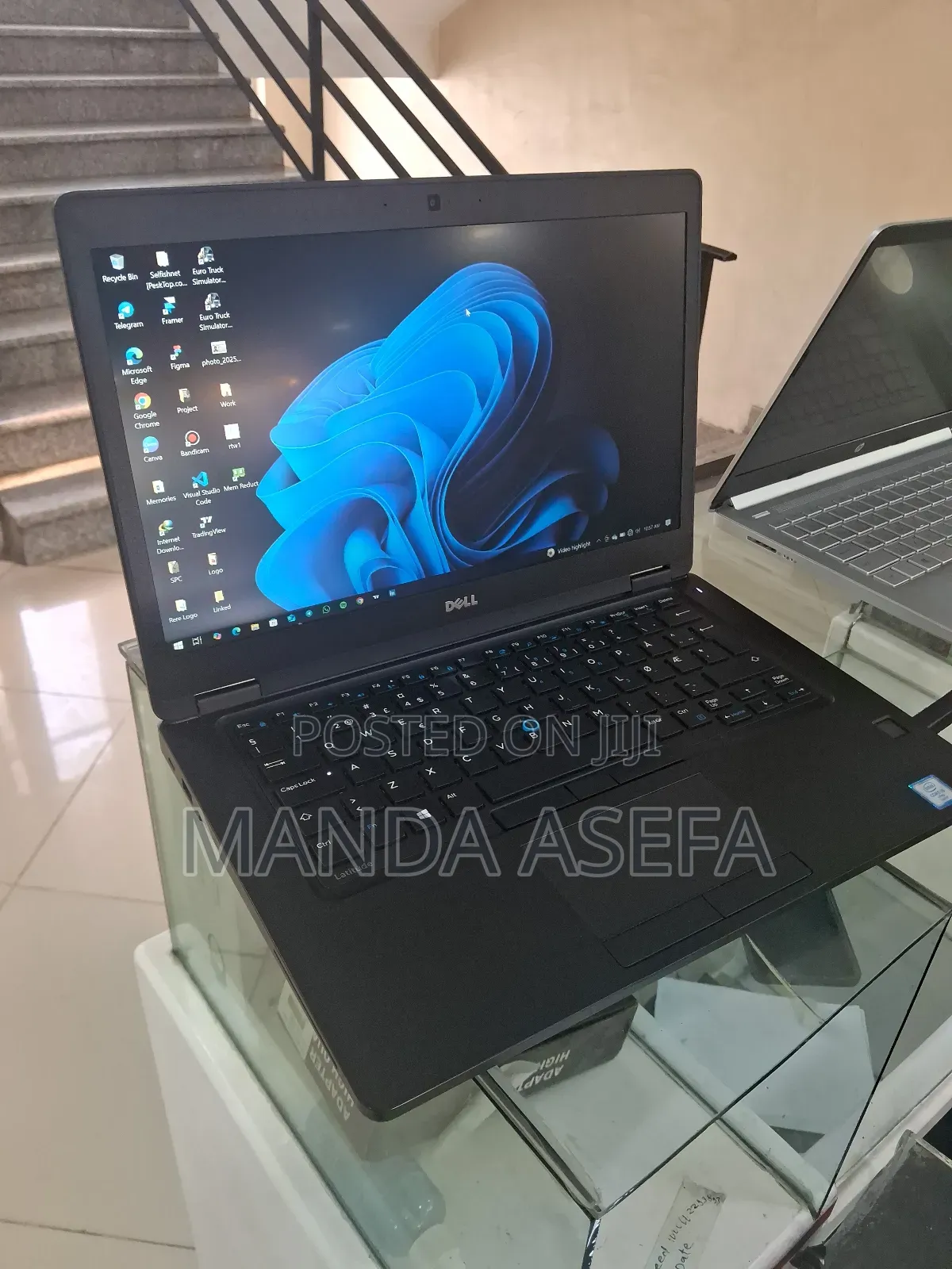 New Laptop Dell 8GB Intel Core I5 SSD 256GB