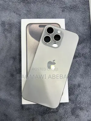 Apple iPhone 15 Pro Max 256 GB Silver