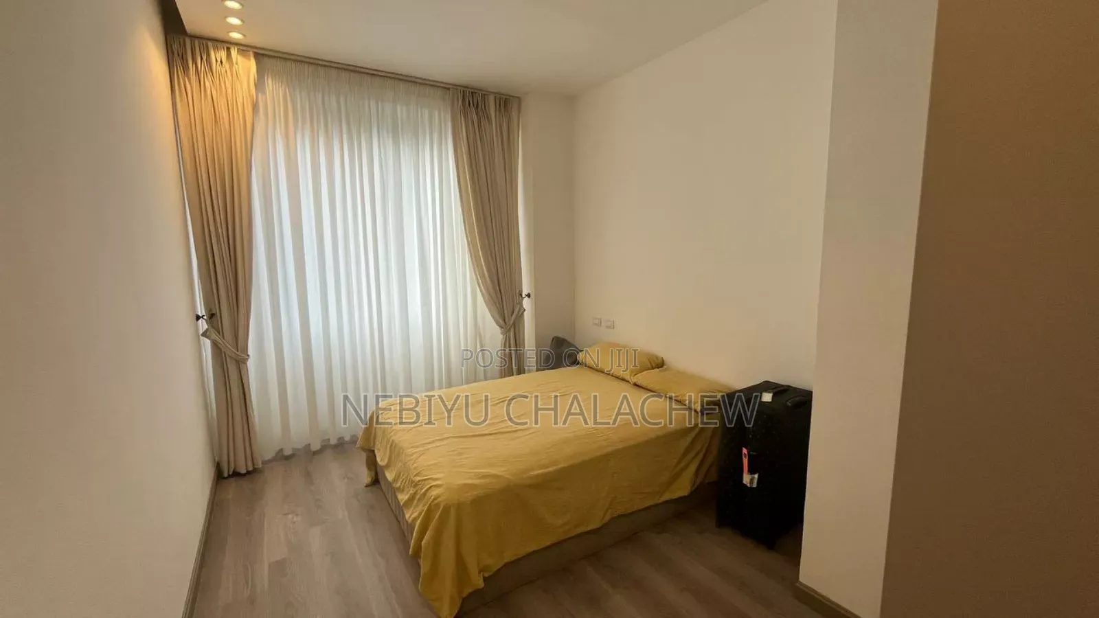 3bdrm Apartment in አዲስ ወልዴ, Kirkos for sale