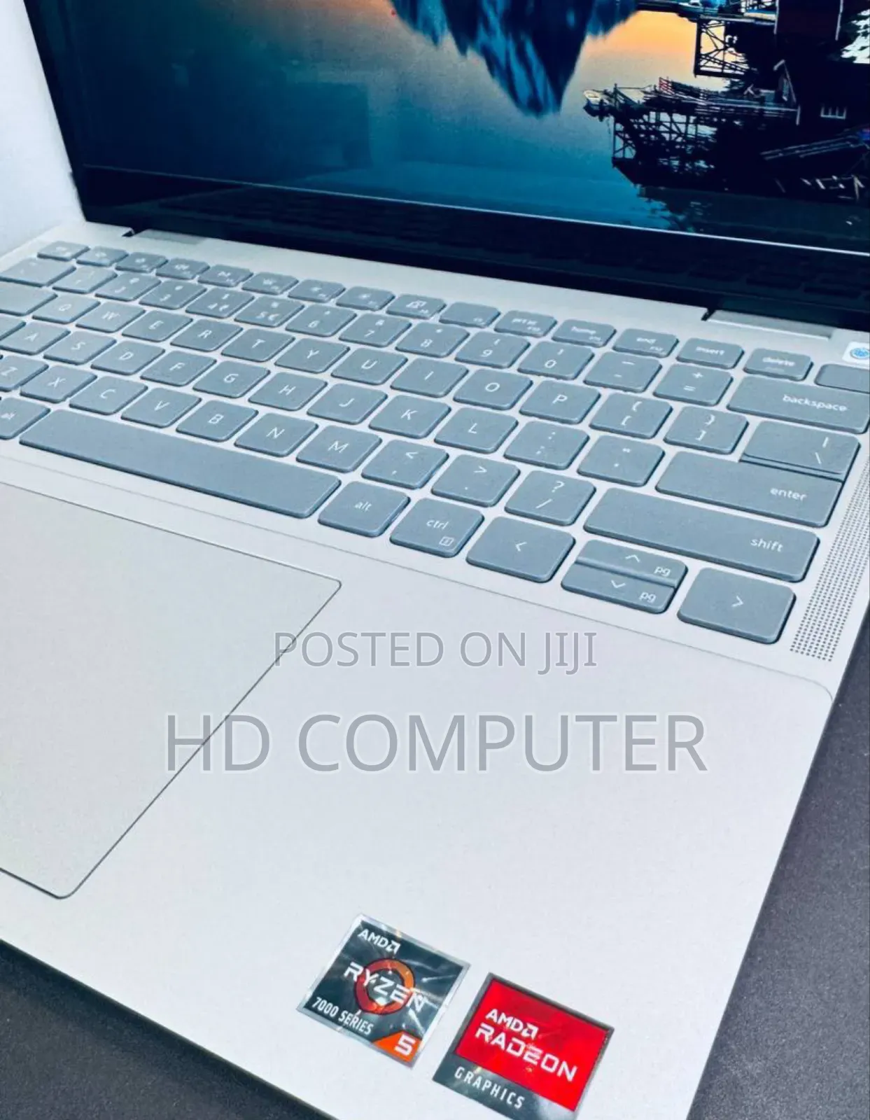 New Laptop Dell Inspiron 14 8GB AMD Ryzen 5 SSD 512GB