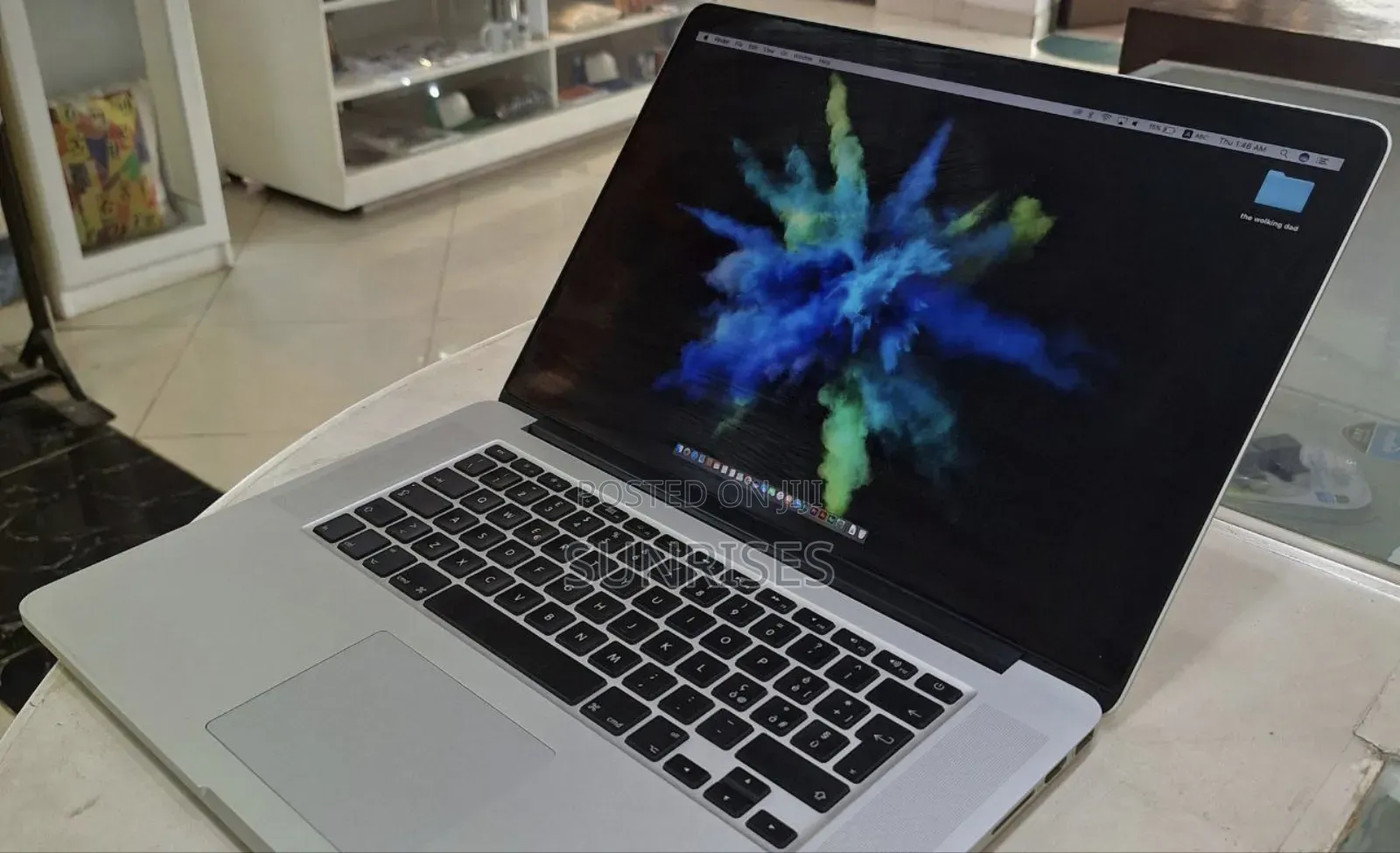 New Laptop Apple MacBook Pro 2015 16GB Intel Core I7 SSD 256GB