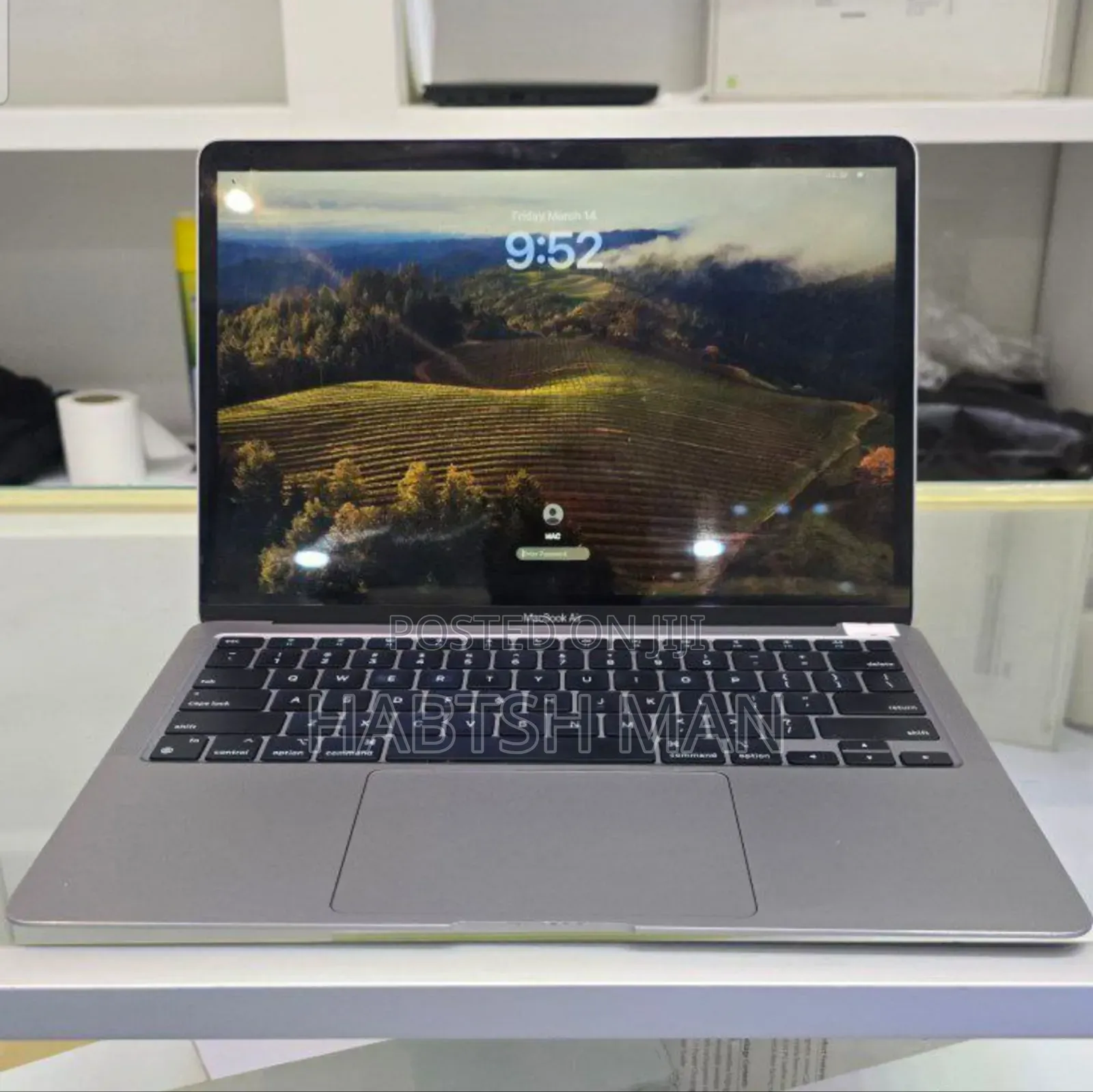 New Laptop Apple MacBook Air 2020 M1 8GB Apple M1 SSD 256GB