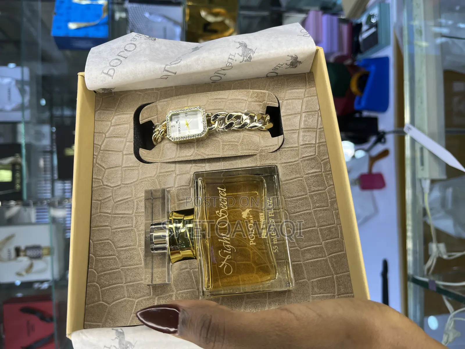 Polo Women's Wristwatch and 55 Ml Perfume Set Gift Box