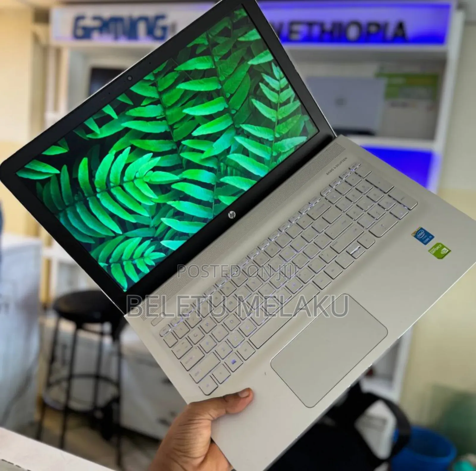 New Laptop HP Envy 15 8GB Intel Core I5 HDD 1T