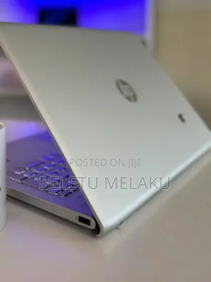 New Laptop HP Envy 15 8GB Intel Core I5 HDD 1T