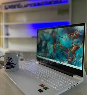 New Laptop HP Victus 16 16GB AMD Ryzen 7 SSD 1T