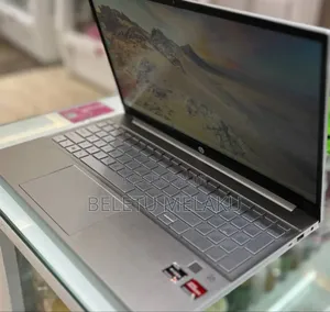 New Laptop HP Pavilion 15 8GB AMD Ryzen 5 SSD 512GB