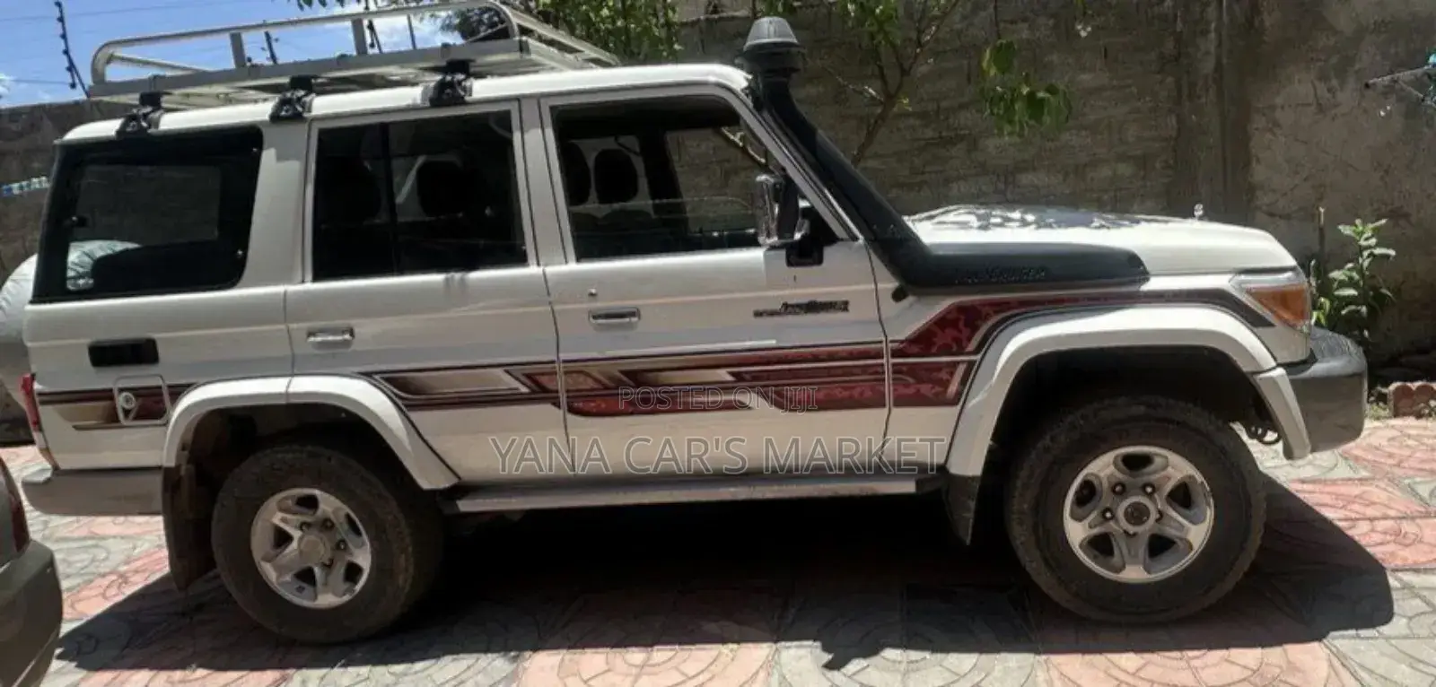 Toyota Land Cruiser 2019 White