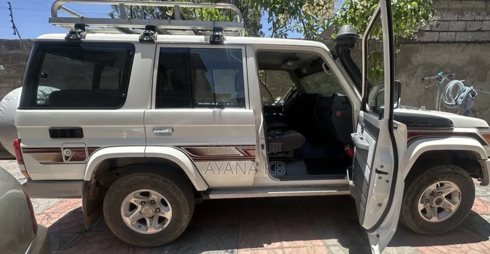 Toyota Land Cruiser 2019 White