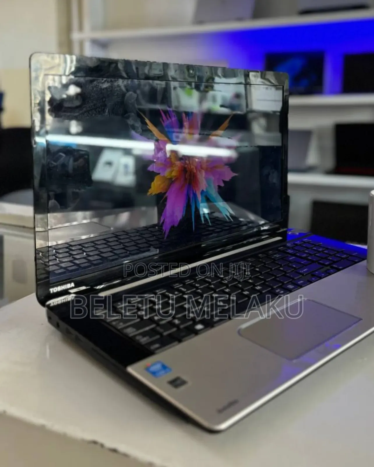 New Laptop Toshiba Satellite L70 8GB Intel Core I3 HDD 1T