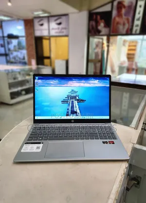 New Laptop HP Stream Notebook 8GB AMD Ryzen 5 SSD 512GB