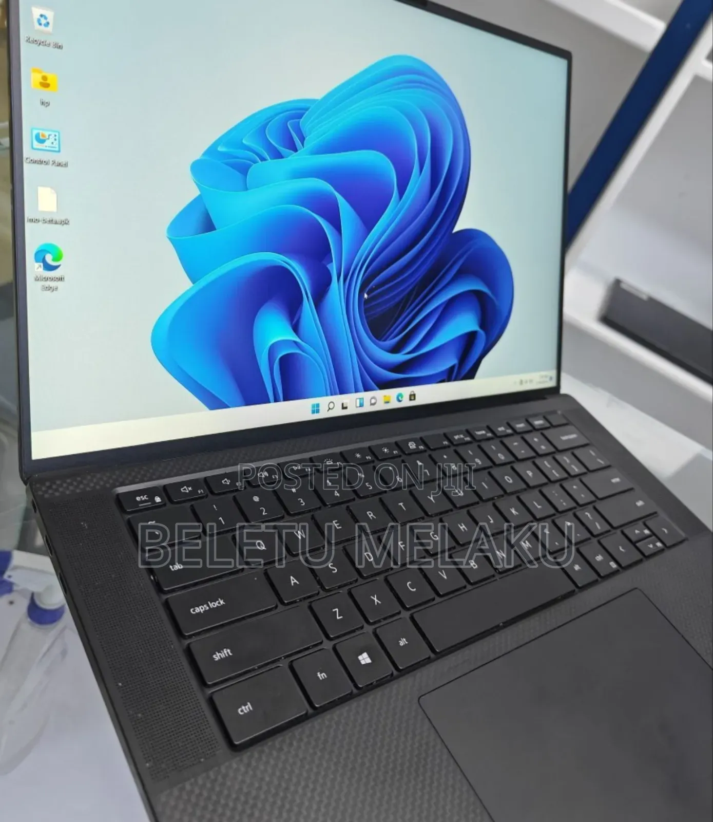 New Laptop Dell Precision 5570 20GB Intel Core I7 SSD 1T