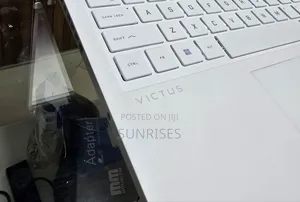 New Laptop HP Victus 16 16GB AMD Ryzen 7 SSD 1T