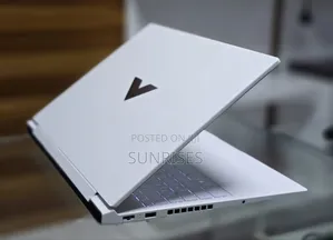 New Laptop HP Victus 16 16GB AMD Ryzen 7 SSD 1T