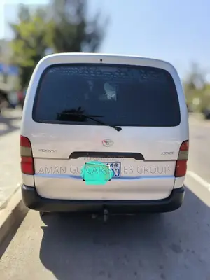 Toyota HiAce 2008 Silver