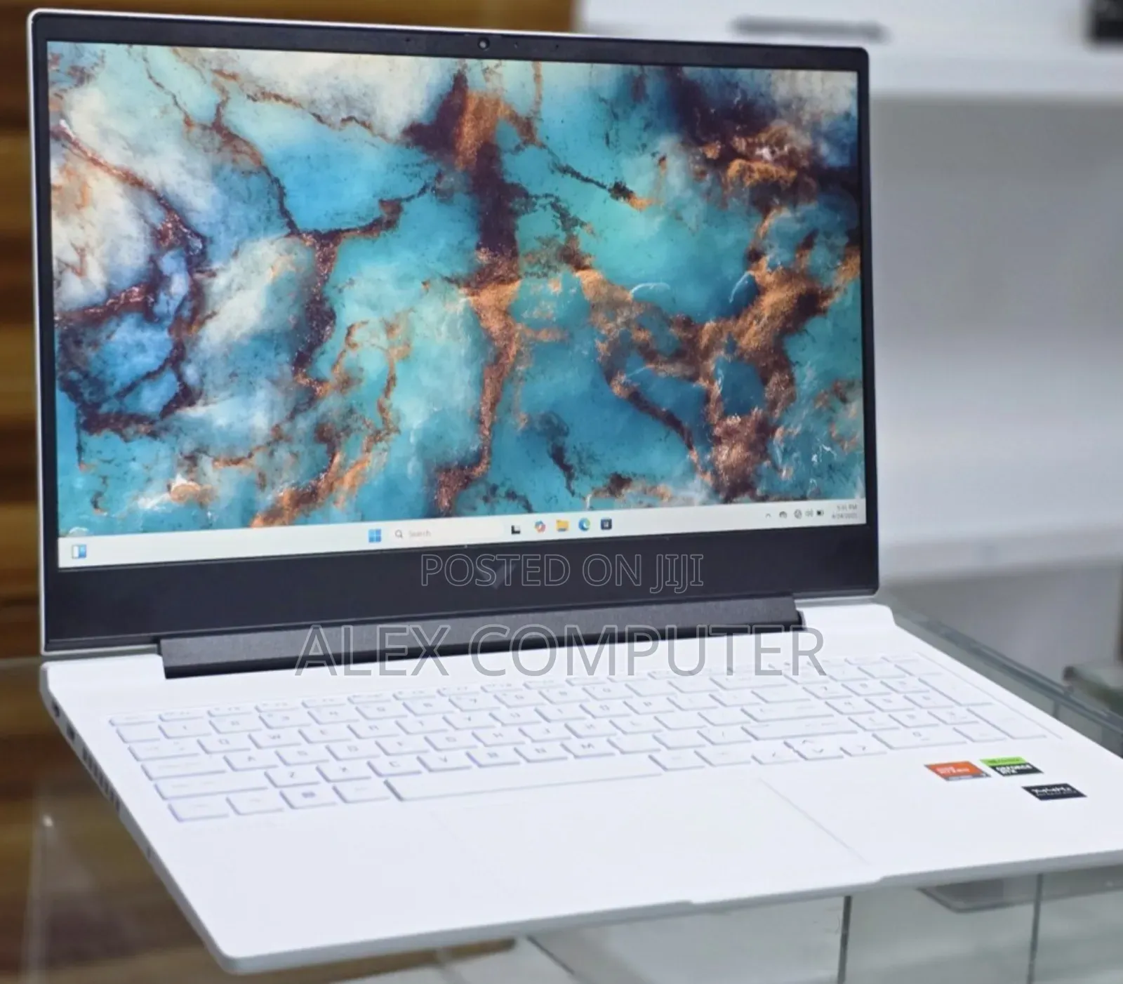 New Laptop HP Victus 16 16GB AMD Ryzen 7 SSD 1T