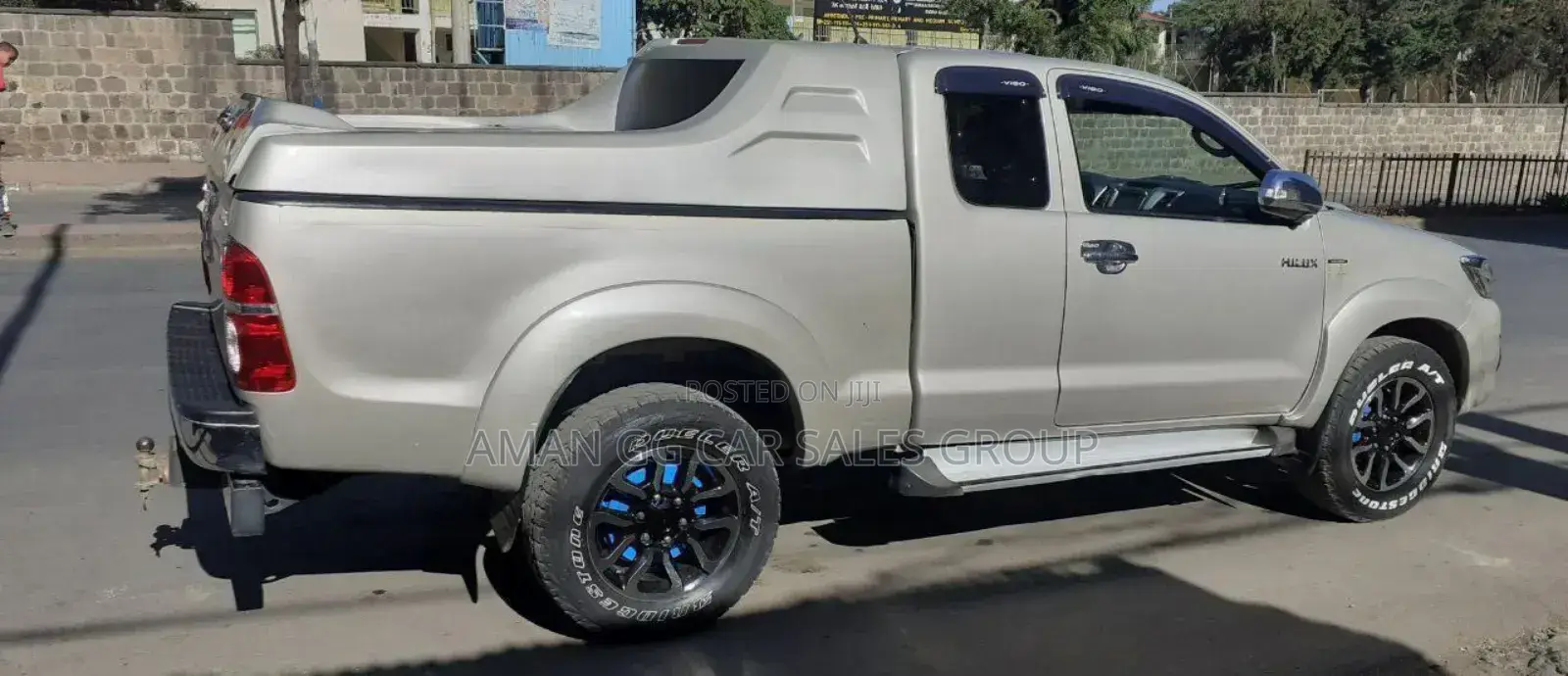 Toyota Hilux 2013 Gray
