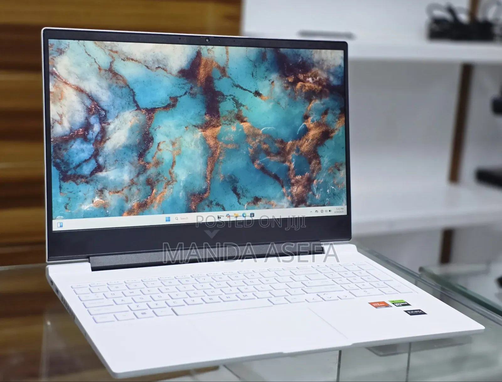 New Laptop HP Victus 16 16GB AMD Ryzen 7 SSD 1T