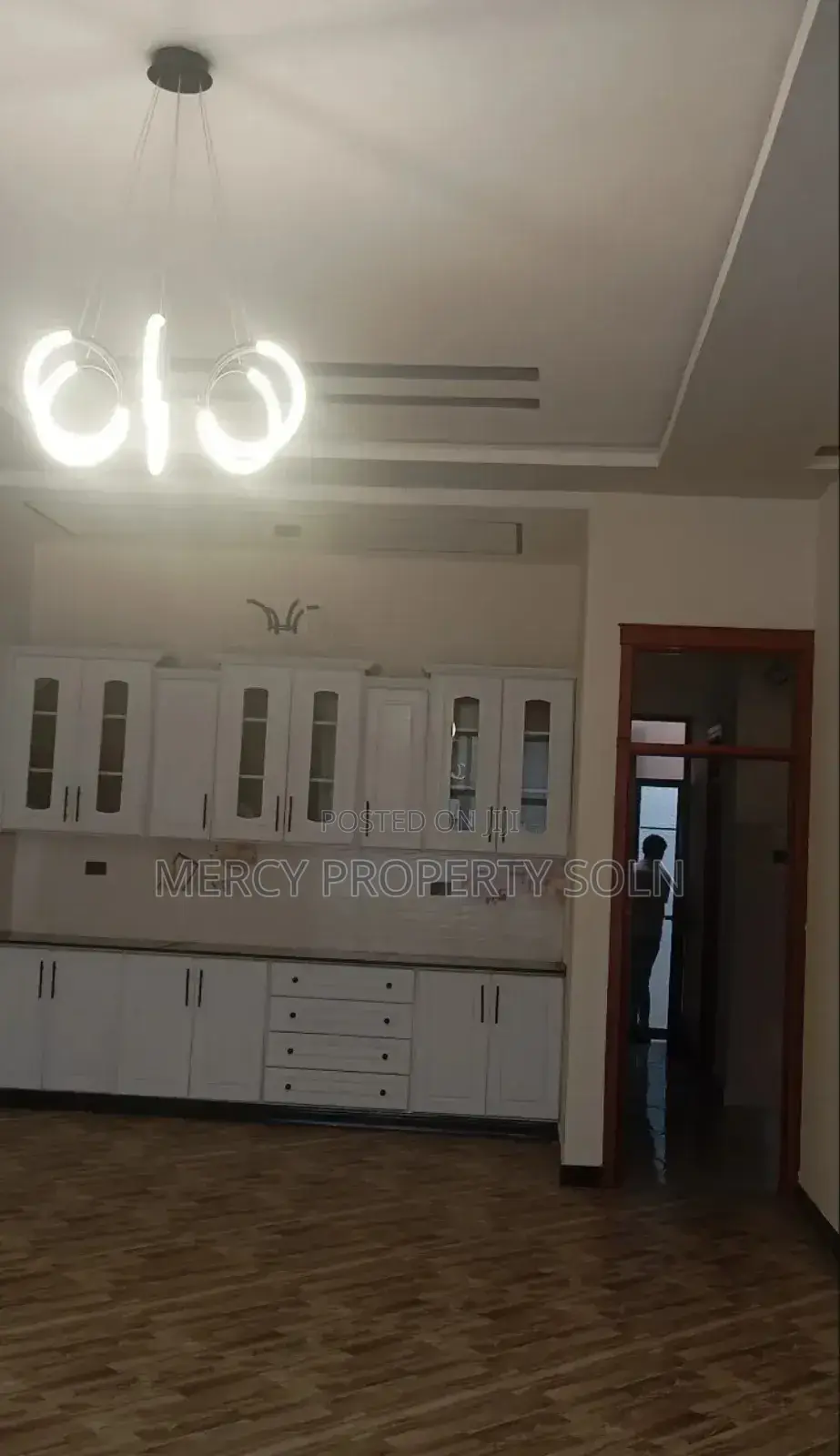 Furnished 4bdrm Villa in Bole for sale