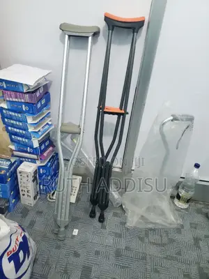 Photo - Crutches21crutches88crutches24crutches66crutches21crutches