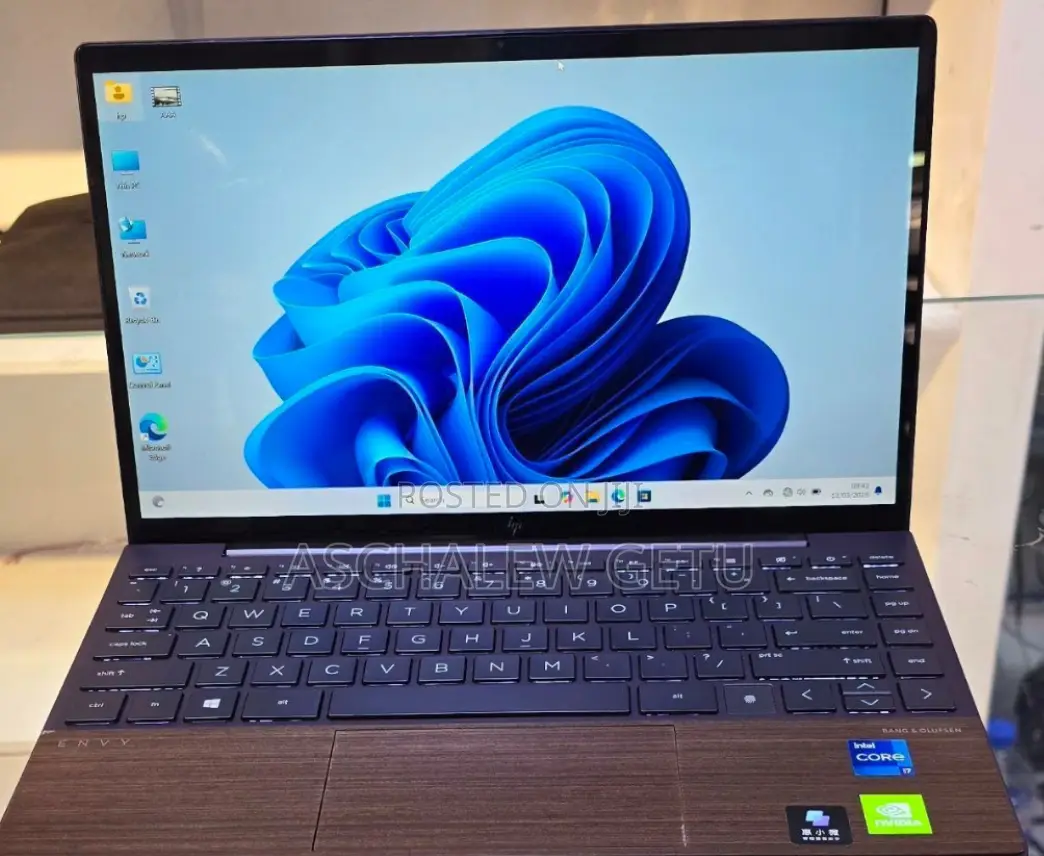New Laptop HP Envy X360 16GB Intel Core I7 SSD 1T