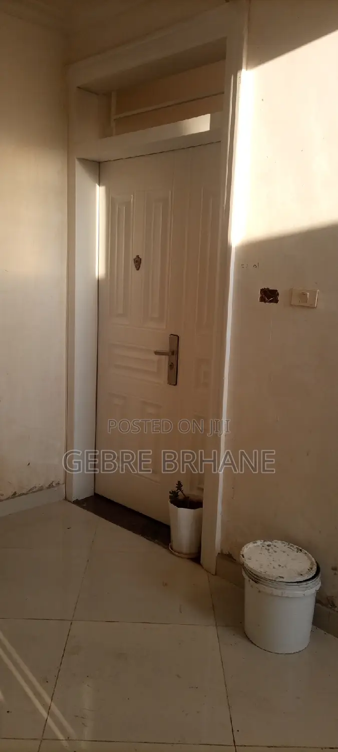 2bdrm Apartment in Apartment, Yeka for rent