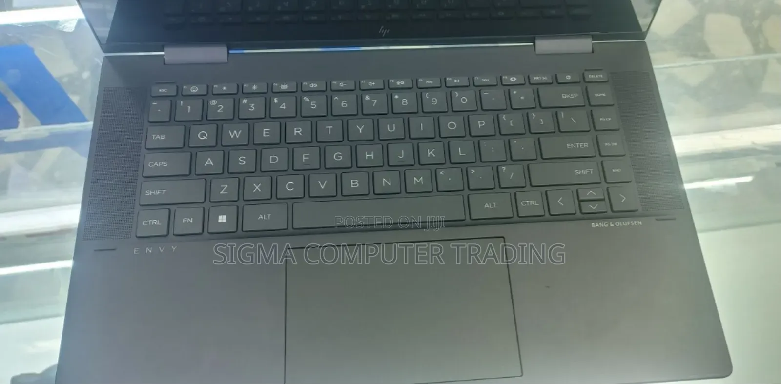 New Laptop HP Envy X360 8GB AMD Ryzen 7 SSD 512GB