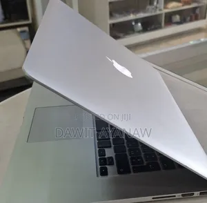 New Laptop Apple MacBook Pro 2014 8GB Intel Core I7 SSD 256GB