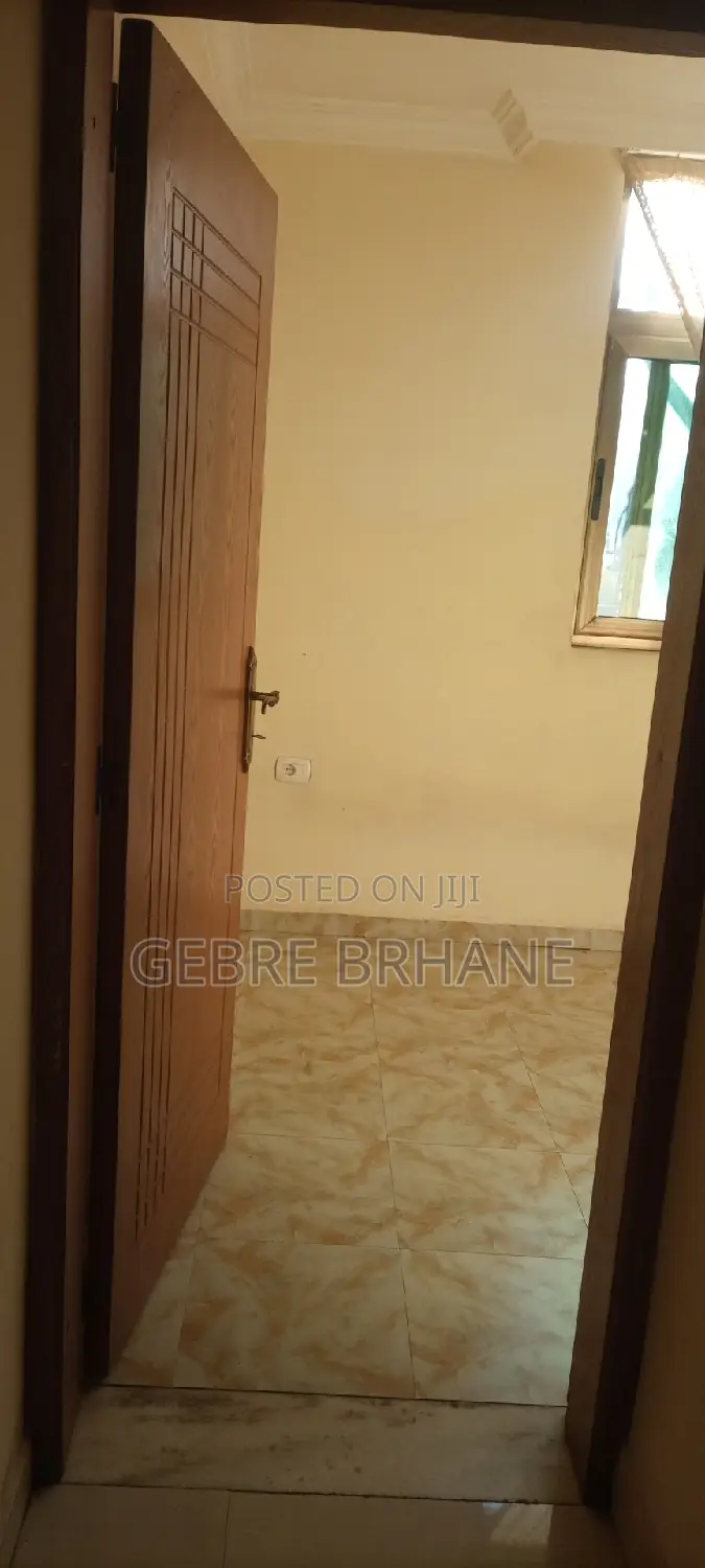 3bdrm Apartment in Apartment, Yeka for rent