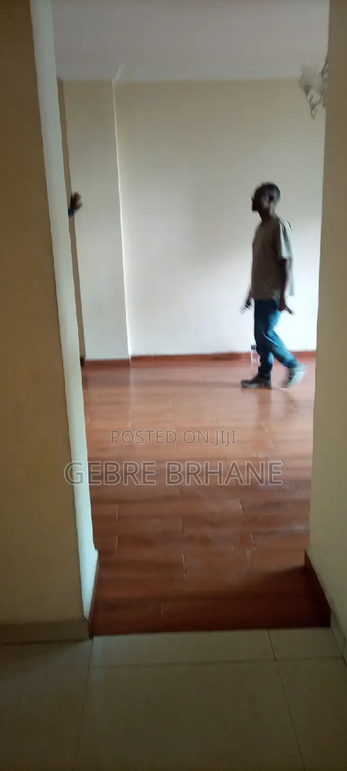 3bdrm Apartment in Apartment, Yeka for rent