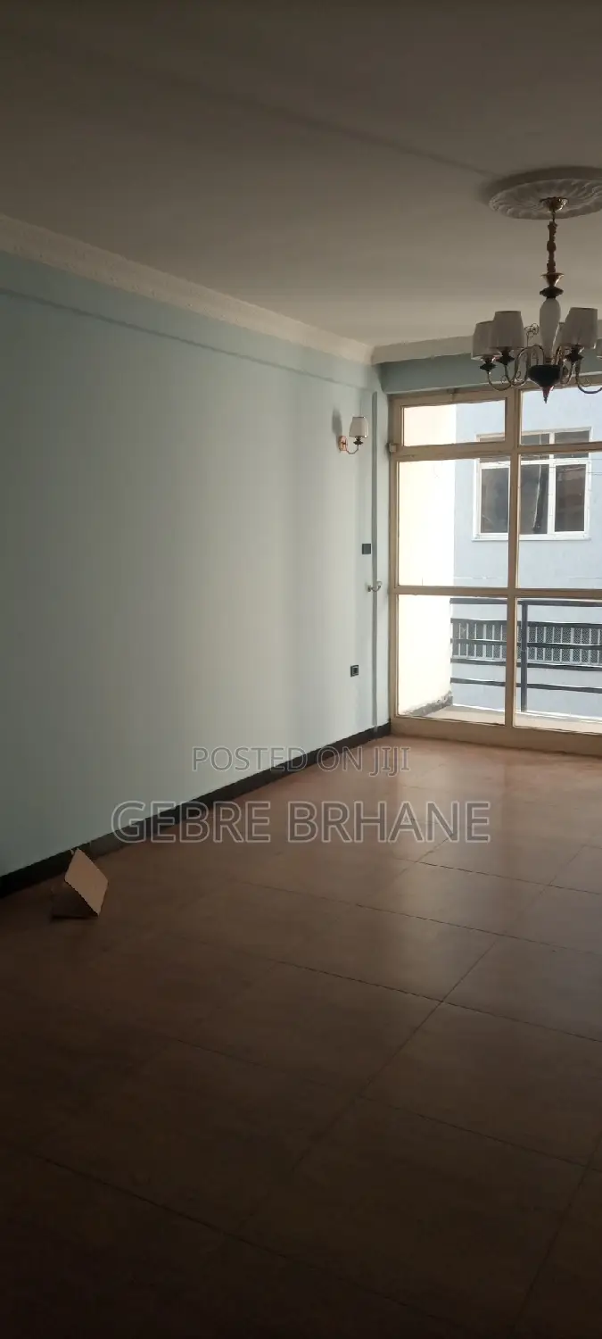 3bdrm Apartment in Apartment, Yeka for rent