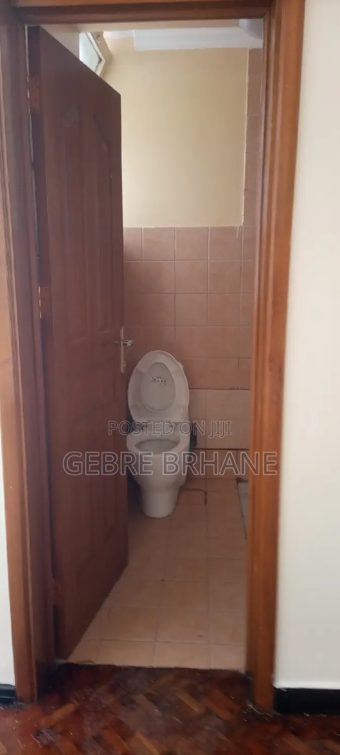 3bdrm Apartment in Apartment, Yeka for rent