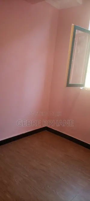 4bdrm Apartment in Apartment, Yeka for rent