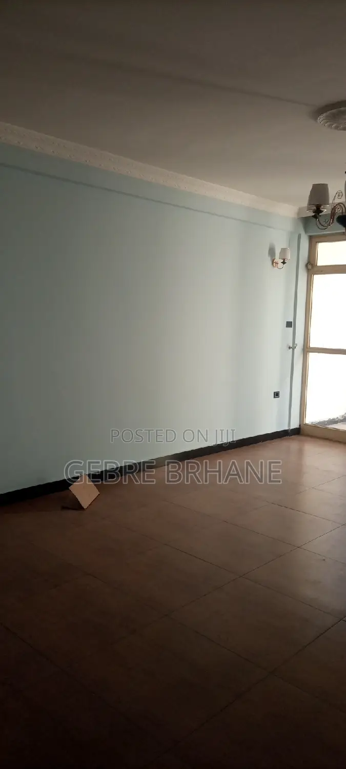4bdrm Apartment in Apartment, Yeka for rent