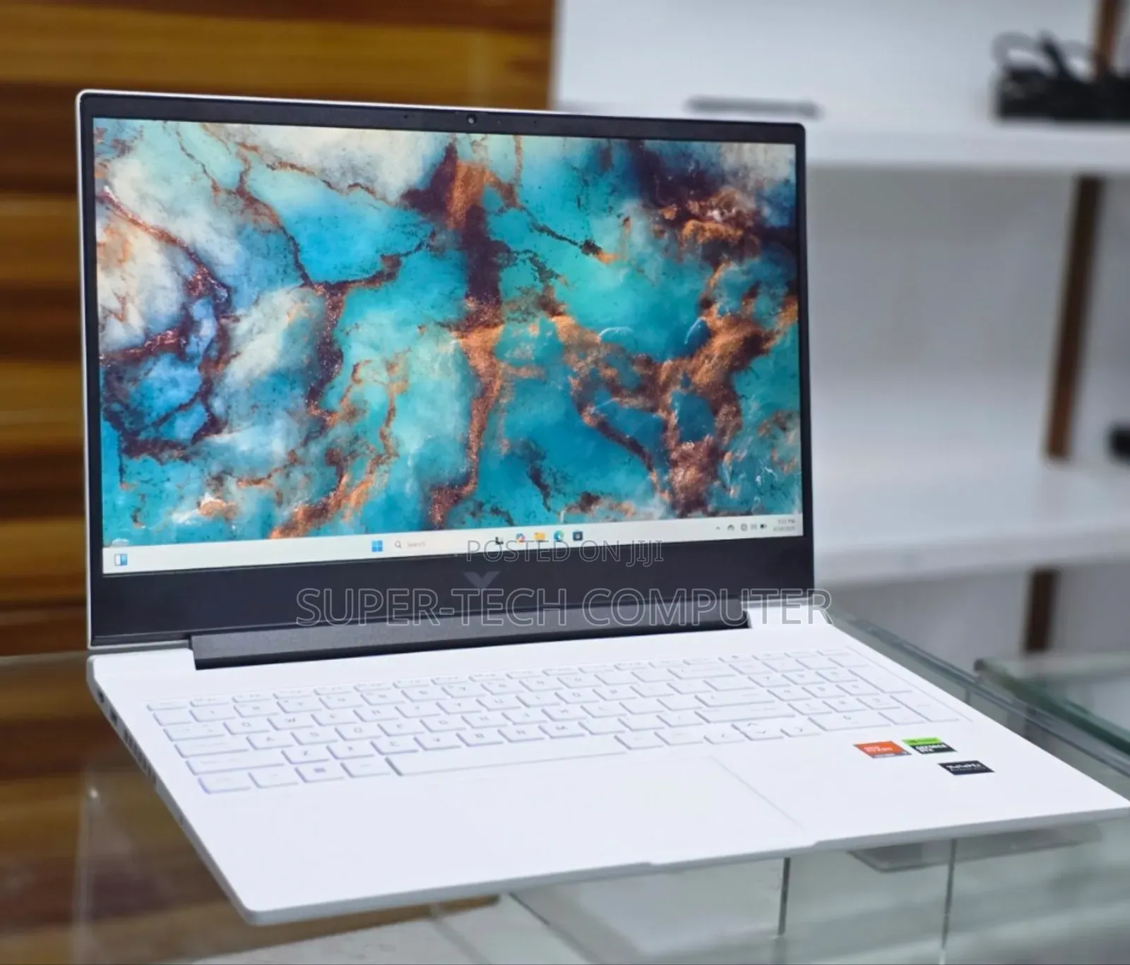 New Laptop HP Victus 16 16GB AMD Ryzen 7 SSD 1T