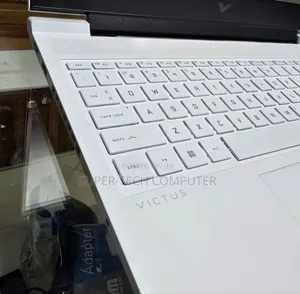 New Laptop HP Victus 16 16GB AMD Ryzen 7 SSD 1T
