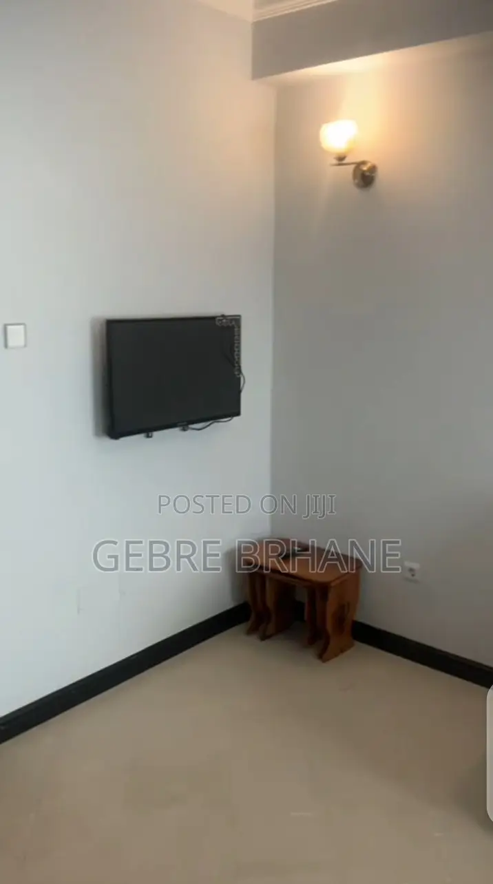 Furnished 1bdrm Apartment in Apartment, Yeka for rent