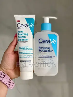 Cerave Renewing Sa Cleanser for Normal Skin.