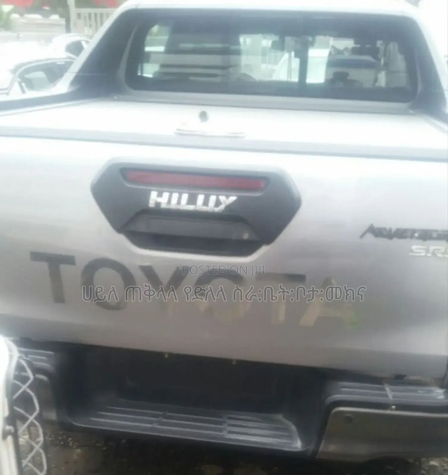 Toyota Hilux 2022 Silver